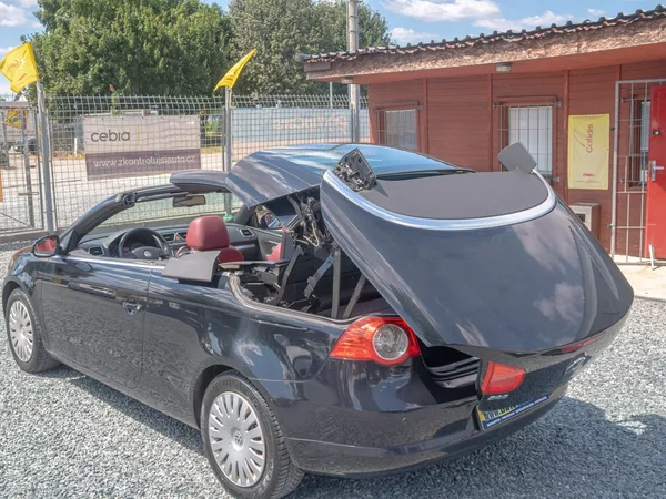 Volkswagen EOS 2.0T 110KW – WINDSHOT - foto 32