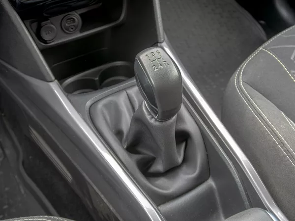 Peugeot 2008 ČR 1.2T 81KW – 88.359KM - foto 26