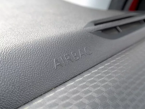 Peugeot 2008 ČR 1.2T 81KW – 88.359KM - foto 31