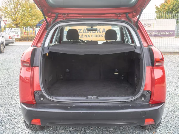Peugeot 2008 ČR 1.2T 81KW – 88.359KM - foto 36