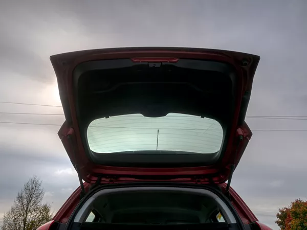 Peugeot 2008 ČR 1.2T 81KW – 88.359KM - foto 37