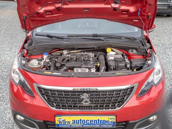 Peugeot 2008 ČR 1.2T 81KW – 88.359KM - foto 38