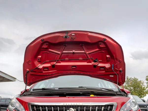 Peugeot 2008 ČR 1.2T 81KW – 88.359KM - foto 39
