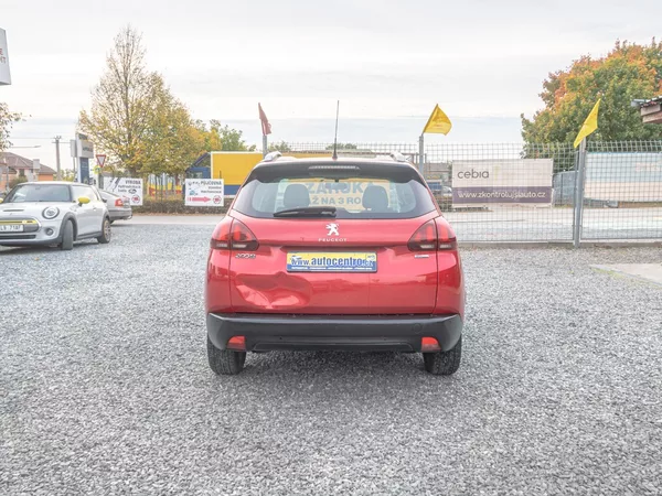 Peugeot 2008 ČR 1.2T 81KW – 88.359KM - foto 6
