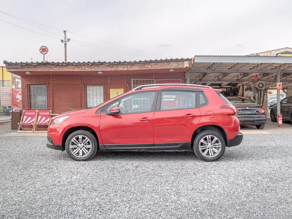 Peugeot 2008 ČR 1.2T 81KW – 88.359KM - foto 8