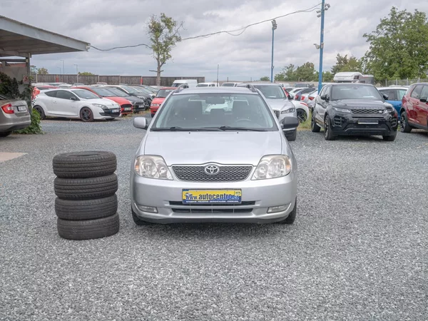 Toyota Corolla ČR 1.6i 16V 81KW – 2x PNEU - foto 2