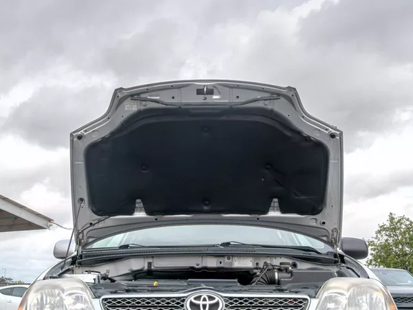 Toyota Corolla ČR 1.6i 16V 81KW – 2x PNEU - foto 33