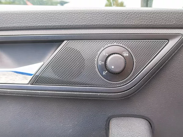 Škoda Fabia ČR 1.2T 81KW MONTE CARLO - foto 32