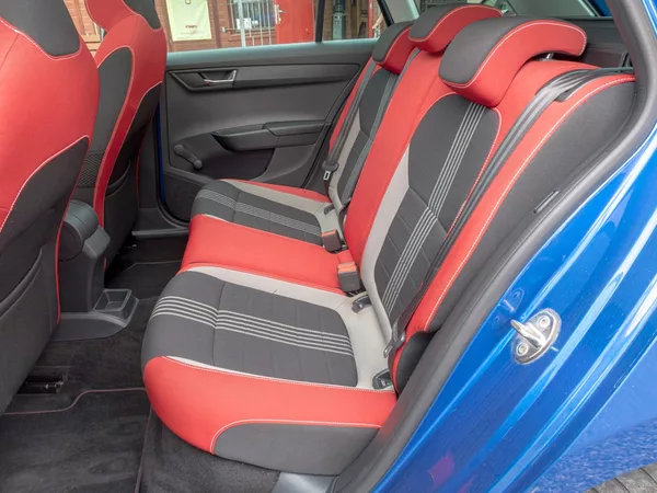 Škoda Fabia ČR 1.2T 81KW MONTE CARLO - foto 37