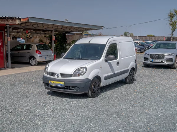 Renault Kangoo ČR 1.2i 55KW – PO SERVISU