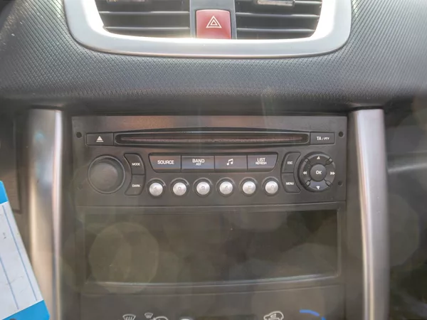 Peugeot 207 1.6i 88KW – WINDSHOT - foto 14