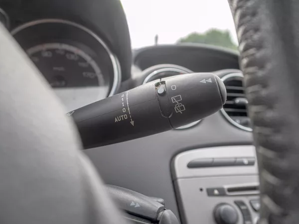 Peugeot 308 1.6i 88KW 3DV – 2x KOLA - foto 16