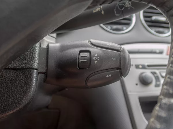 Peugeot 308 1.6i 88KW 3DV – 2x KOLA - foto 18