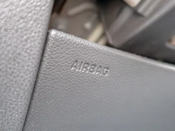 Peugeot 308 1.6i 88KW 3DV – 2x KOLA - foto 25