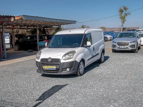 Fiat Dobló ČR L2 1.6JTD 74KW AC – TAŽNÝ