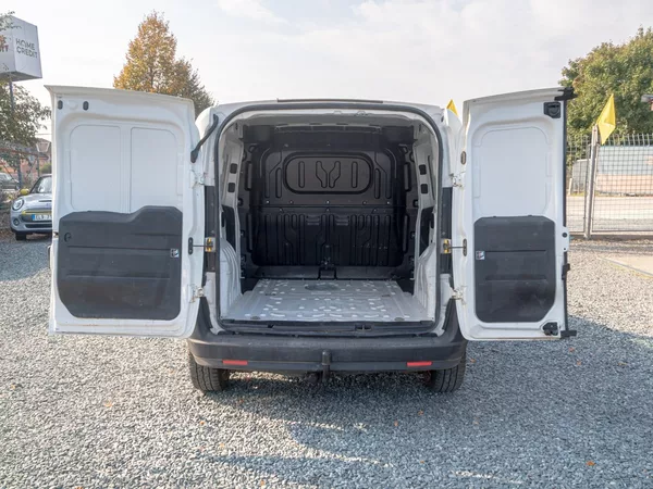 Fiat Dobló 1.4i 70KW – KLIMA - foto 23
