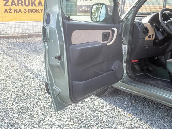 Peugeot Partner AC 1.6i 16V 80KW 5dv - foto 10