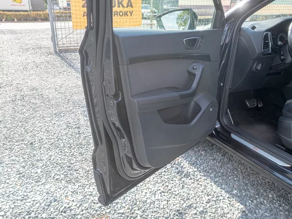 Seat Ateca 2.0D - VELKÝ SERVIS - foto 14