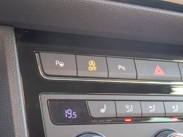 Seat Ateca 2.0D - VELKÝ SERVIS - foto 29