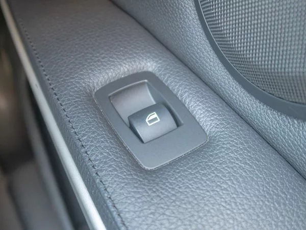 BMW Řada 3 325i 160KW mat HK – NAVIGACE - foto 33