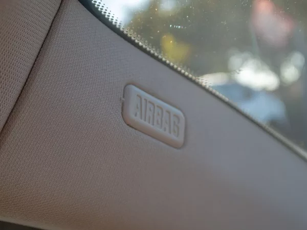 BMW Řada 3 325i 160KW mat HK – NAVIGACE - foto 37
