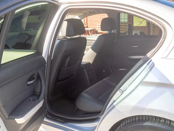 BMW Řada 3 325i 160KW mat HK – NAVIGACE - foto 40