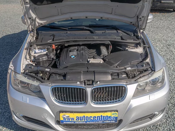 BMW Řada 3 325i 160KW mat HK – NAVIGACE - foto 45