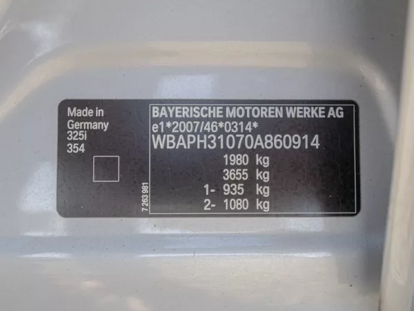 BMW Řada 3 325i 160KW mat HK – NAVIGACE - foto 48