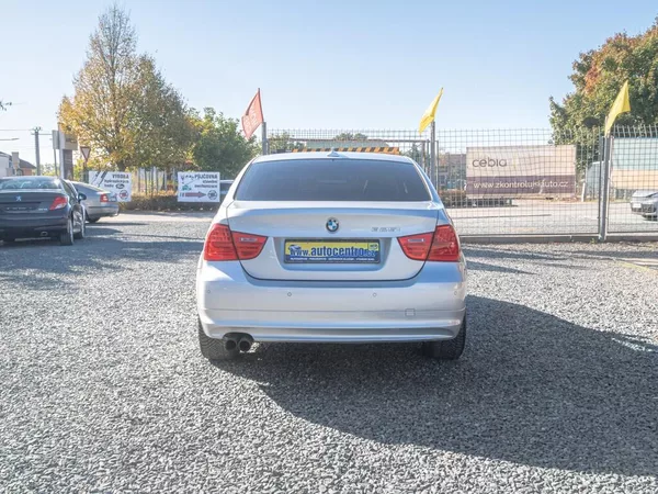 BMW Řada 3 325i 160KW mat HK – NAVIGACE - foto 6