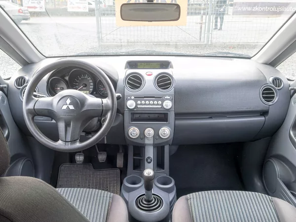 Mitsubishi Colt 1.1i 55KW – PO SERVISU! - foto 10