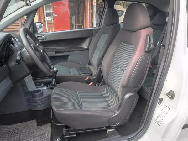 Mitsubishi Colt 1.1i 55KW – PO SERVISU! - foto 12