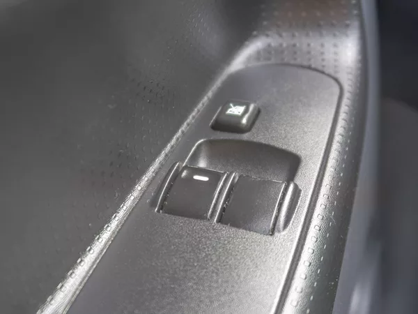Mitsubishi Colt 1.1i 55KW – PO SERVISU! - foto 22