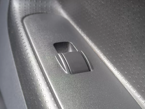 Mitsubishi Colt 1.1i 55KW – PO SERVISU! - foto 23