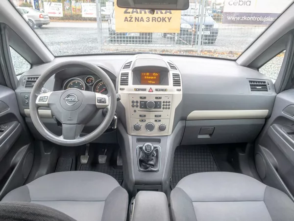 Opel Zafira 1.9D 88KW - 7 sedadel - foto 11