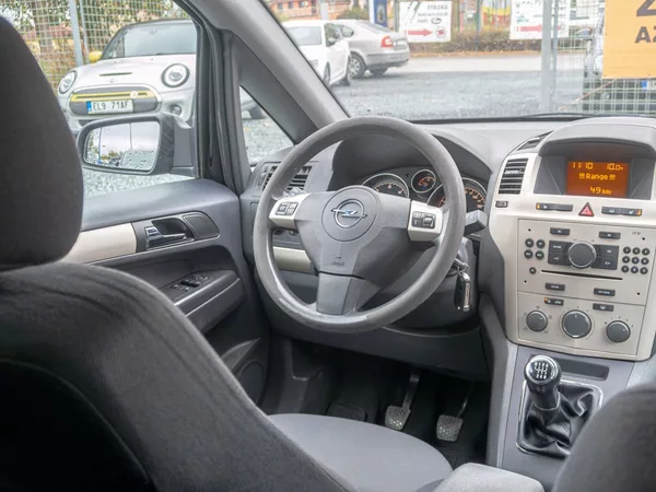 Opel Zafira 1.9D 88KW - 7 sedadel - foto 12