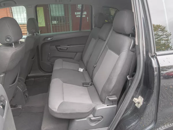 Opel Zafira 1.9D 88KW - 7 sedadel - foto 32