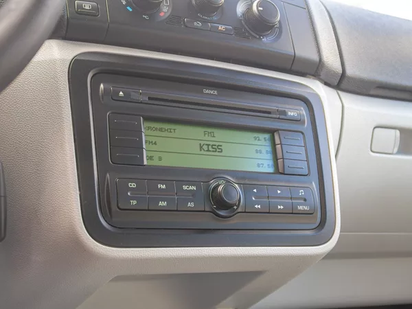 Škoda Fabia 1.4i 16V 63KW – ESP - foto 18