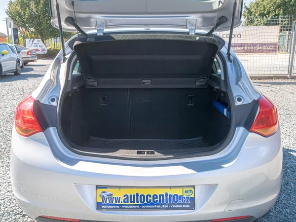 Opel Astra ČR 1.6i 16V – 1 majitelka - foto 32
