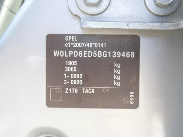 Opel Astra ČR 1.6i 16V – 1 majitelka - foto 36