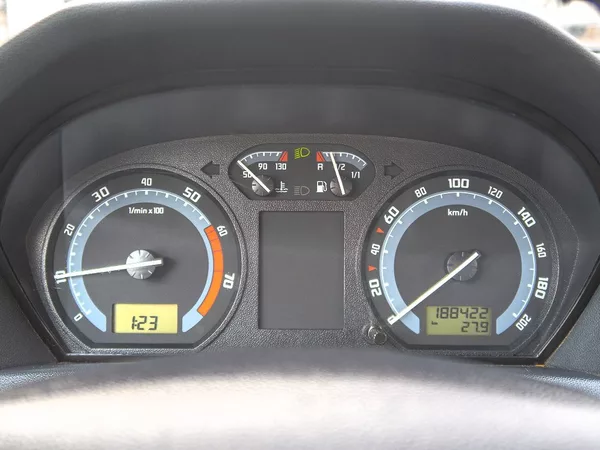 Škoda Fabia 09/05 1.4i 16V 55KW – PO SERVI - foto 14