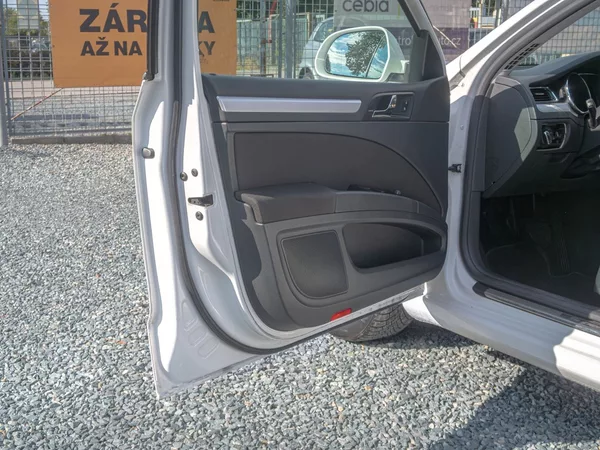 Škoda Superb 2.0TDI 125KW DSG NAVI - foto 11