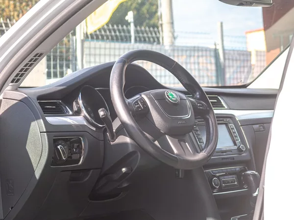 Škoda Superb 2.0TDI 125KW DSG NAVI - foto 12