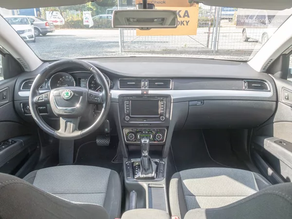 Škoda Superb 2.0TDI 125KW DSG NAVI - foto 13