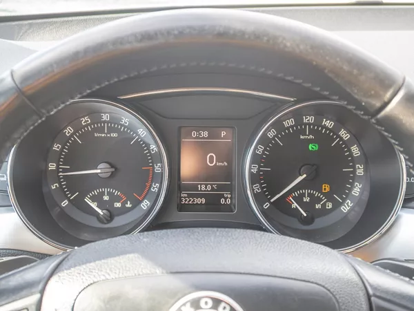 Škoda Superb 2.0TDI 125KW DSG NAVI - foto 22