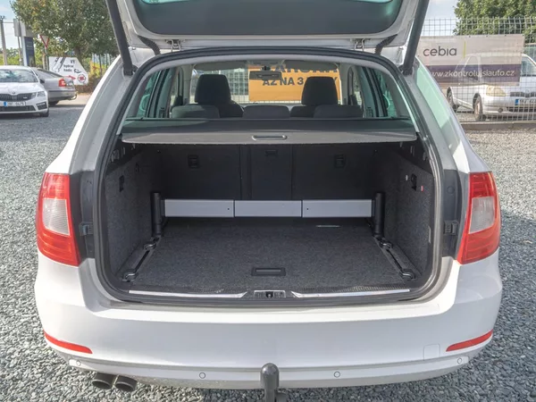 Škoda Superb 2.0TDI 125KW DSG NAVI - foto 37