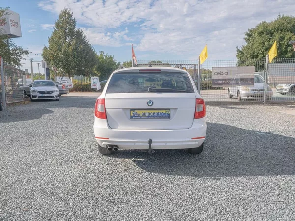 Škoda Superb 2.0TDI 125KW DSG NAVI - foto 6