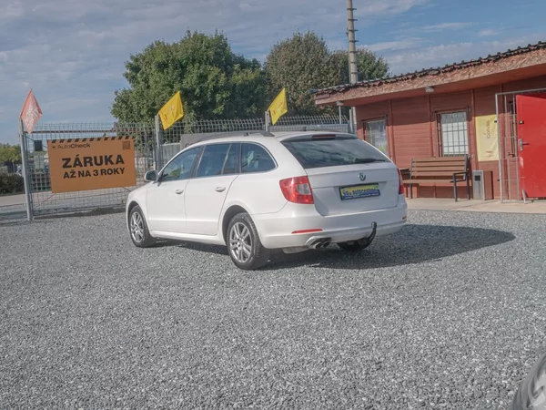 Škoda Superb 2.0TDI 125KW DSG NAVI - foto 7