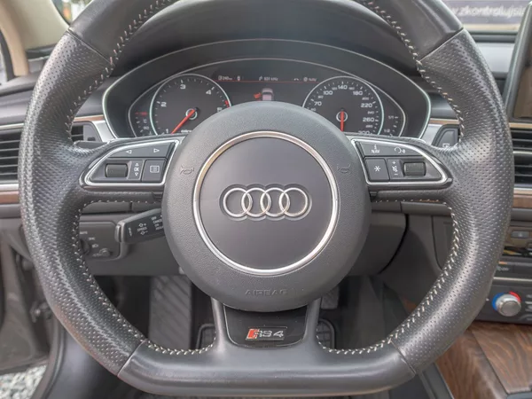 Audi A6 Allroad 3.0TDI 180KW – VÝBAVA - foto 18