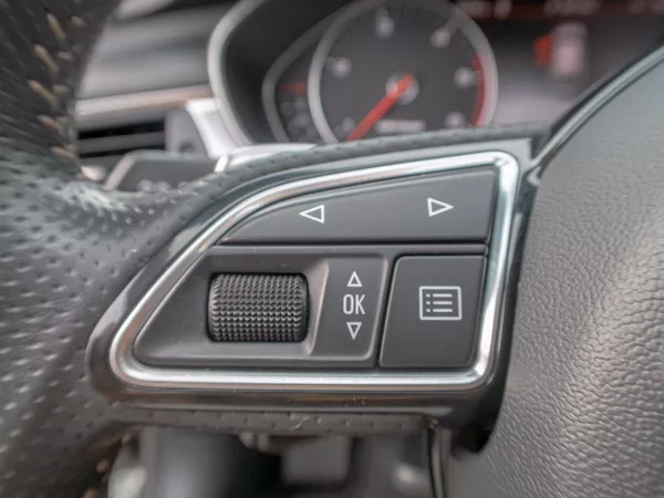 Audi A6 Allroad 3.0TDI 180KW – VÝBAVA - foto 19