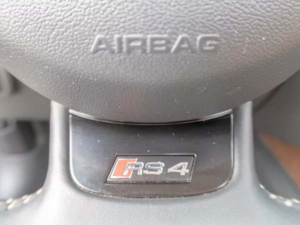 Audi A6 Allroad 3.0TDI 180KW – VÝBAVA - foto 23